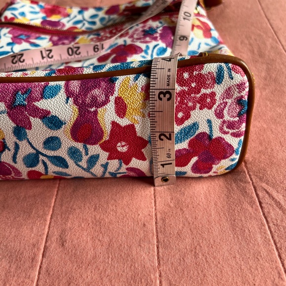 Dooney & Bourke Marabelle Crossbody Bag Pink White Floral Leather Medium Size - Picture 7 of 11